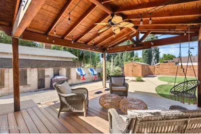 7039 Sylvia Avenue, Reseda, CA 91335 - Photo 34