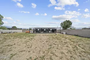 9667 Linden Ave, Bloomington, CA 92316 - Photo 30