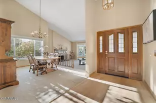 29930 Eastvale Ct, Agoura Hills, CA 91301 - Photo 2