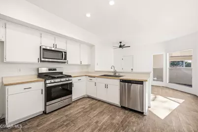4898 Elderberry Avenue, Moorpark, CA 93021 - Photo 26