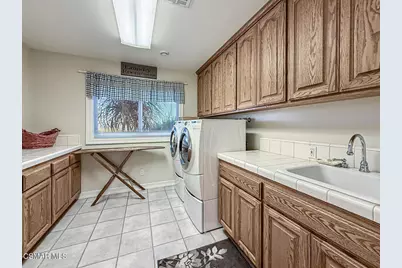 24525 Desert Avenue, Newhall, CA 91321 - Photo 50