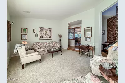 24525 Desert Avenue, Newhall, CA 91321 - Photo 10