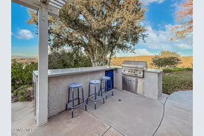 24525 Desert Avenue, Newhall, CA 91321 - Photo 24