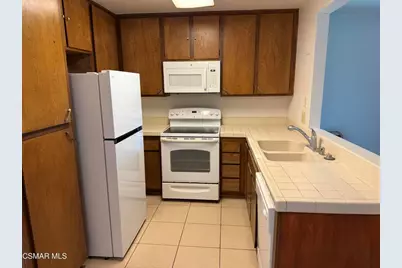 1300 Saratoga Avenue #211, Ventura, CA 93003 - Photo 4