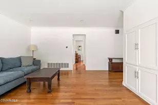 105 Smoke Tree Ave, Oak Park, CA 91377 - Photo 14