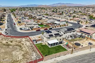 2016 Via Vida Feliz Ave, Rosamond, CA 93560 - Photo 38