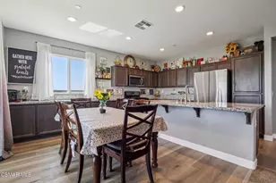 2016 Via Vida Feliz Ave, Rosamond, CA 93560 - Photo 12