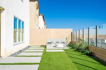 21242 Wild Flower Way, Chatsworth, CA 91311 - Photo 34