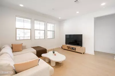 21242 Wild Flower Way, Chatsworth, CA 91311 - Photo 16