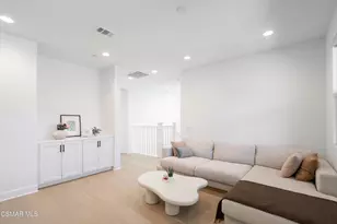 21242 W Wild Flower Way, Chatsworth, CA 91311 - Photo 16