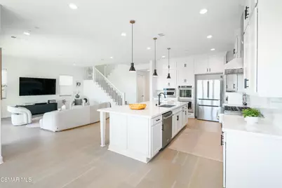 21242 W Wild Flower Way, Chatsworth, CA 91311 - Photo 8