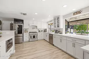 1208 Rambling Rd, Simi Valley, CA 93065 - Photo 14