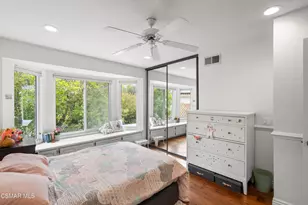 5045 Wagner Way, Oak Park, CA 91377 - Photo 58