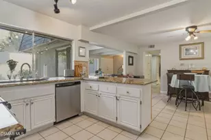 1530 Plumeria Cir, Thousand Oaks, CA 91360 - Photo 10