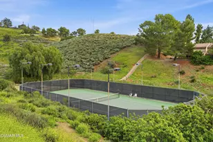 1530 Plumeria Cir, Thousand Oaks, CA 91360 - Photo 32