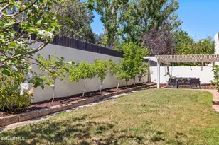 1055 Barrow Ct, Westlake Village, CA 91361 - Photo 38