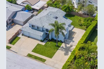 7933 Teesdale Avenue, North Hollywood, CA 91605 - Photo 2