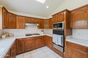 7933 Teesdale Ave, North Hollywood, CA 91605 - Photo 10