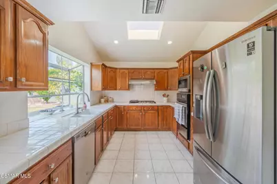 7933 Teesdale Avenue, North Hollywood, CA 91605 - Photo 8