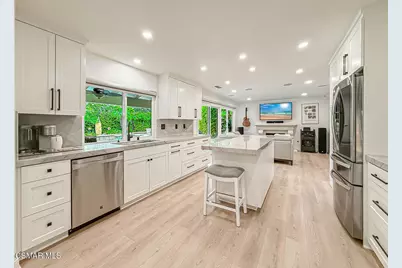 28945 Timberlane Street, Agoura Hills, CA 91301 - Photo 2