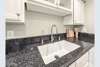 5420 Sylmar Avenue #118, Sherman Oaks, CA 91401 - Photo 10