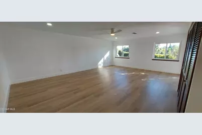 22 Van Dyke Street, Thousand Oaks, CA 91360 - Photo 14