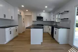 22 Van Dyke St, Thousand Oaks, CA 91360 - Photo 10