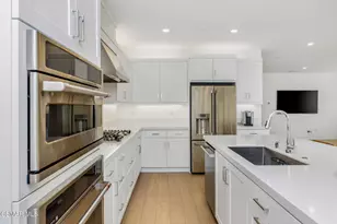 716 Edward Scholle Dr, Camarillo, CA 93010 - Photo 4