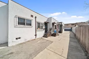 9206 Hoover St, Los Angeles, CA 90044 - Photo 4