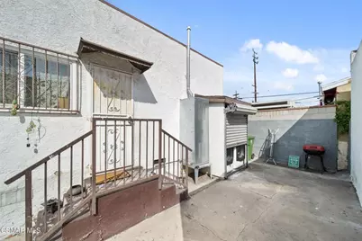 9206 Hoover Street, Los Angeles, CA 90044 - Photo 10