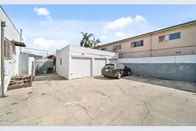 9206 Hoover Street, Los Angeles, CA 90044 - Photo 8