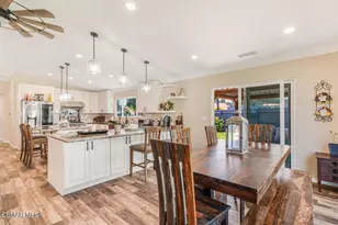 817 N Calle La Sombra, Camarillo, CA 93010 - Photo 10
