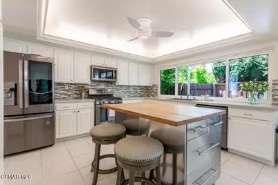 2339 E Meadowland Court, Westlake Village, CA 91361 - Photo 10