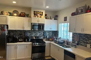 1755 Heywood St, Simi Valley, CA 93065 - Photo 2
