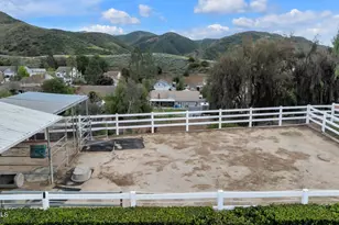 1894 Rambling Rd, Simi Valley, CA 93065 - Photo 46