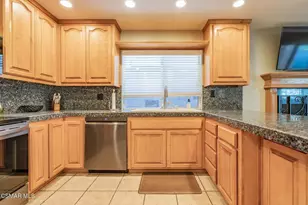 1816 Hillary Ct, Simi Valley, CA 93065 - Photo 16