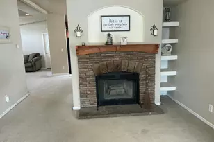 184 Calle De La Rosa, Camarillo, CA 93012 - Photo 14