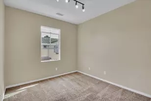 3262 London Ln, Oxnard, CA 93036 - Photo 24