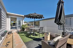 92 Poinsettia Gardens Dr, Ventura, CA 93004 - Photo 30