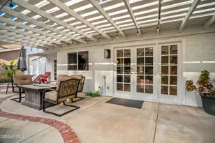 217 Parkview Dr, Oak Park, CA 91377 - Photo 44