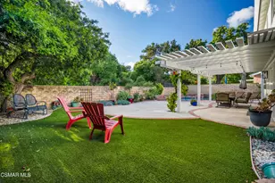 217 Parkview Dr, Oak Park, CA 91377 - Photo 42