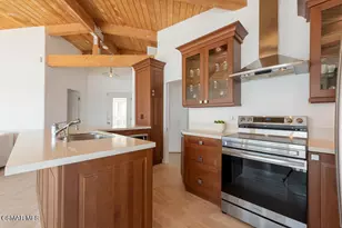 43300 E Pacific Coast Hwy, Malibu, CA 90265 - Photo 12
