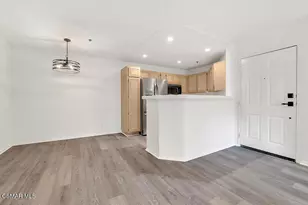 653 Oak Run Trail, Oak Park, CA 91377 - Photo 10