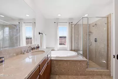 332 E Hilltop Way, Thousand Oaks, CA 91362 - Photo 18