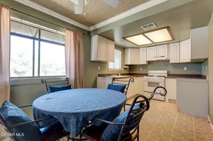15707 Lanfair Ave, Lancaster, CA 93535 - Photo 8