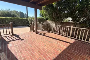 23275 Park Ensenada, Calabasas, CA 91302 - Photo 32