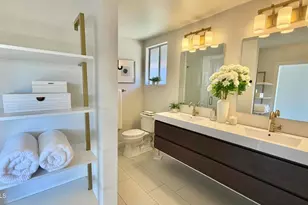 23275 Park Ensenada, Calabasas, CA 91302 - Photo 16