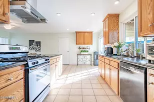 1717 Wade Cir, Simi Valley, CA 93065 - Photo 16