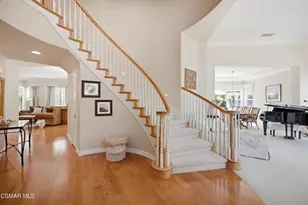 331 Briar Bluff Cir, Thousand Oaks, CA 91360 - Photo 6