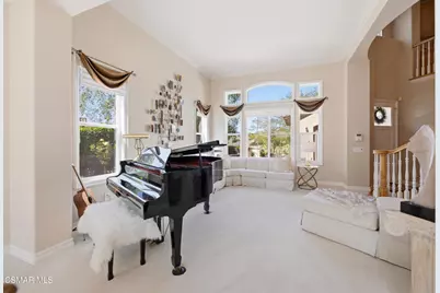 331 Briar Bluff Circle, Thousand Oaks, CA 91360 - Photo 10